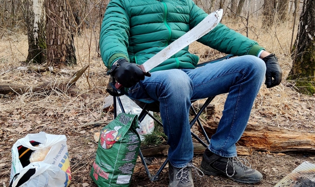 Il marocchino che spaccia nei boschi è comparso ieri davanti al gip per l’interrogatorio ma si è avvalso della facoltà di non rispondere