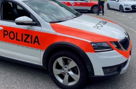 Spaccia droga e farmaci: arrestato 21enne