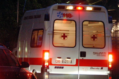 Autostrada: si ferma in panne e viene investito