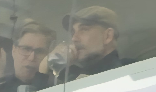 Pep Guardiola in tribuna a Brescia per vedere il match della squadra di casa contro la Pro Patria