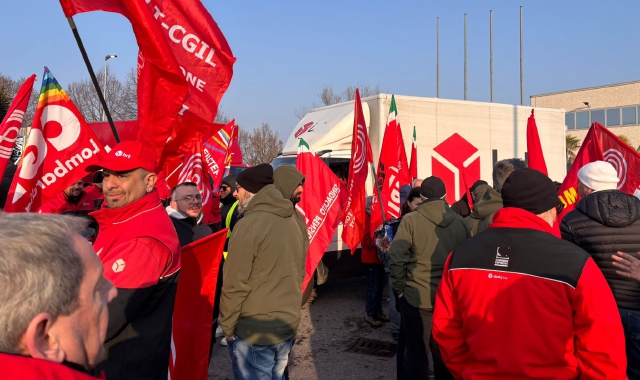 Successo dello sciopero in nome del sindacalista aggredito