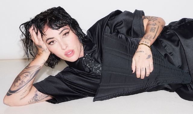 Indira Paganotto si diverte con le note