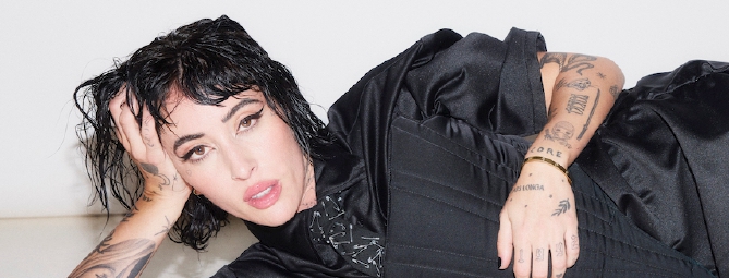 Indira Paganotto si diverte con le note