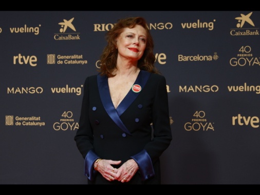 Spille 'Free Palestine' sul red carpet premi Goya del cinema a Barcellona