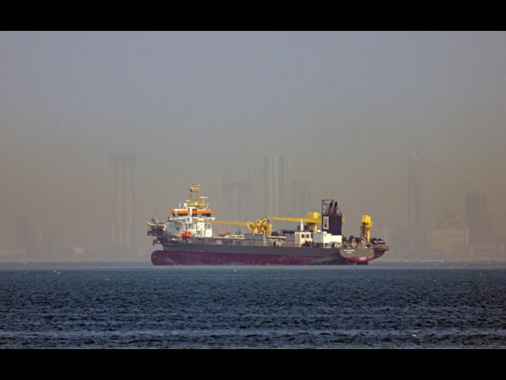 Brent schizza a 80 dollari negli scambi fuori mercato, analisti vedono quota 100