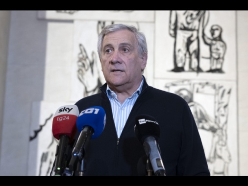 Tajani, oggi riunione per valutare iniziative a tutela italiani in Medio Oriente