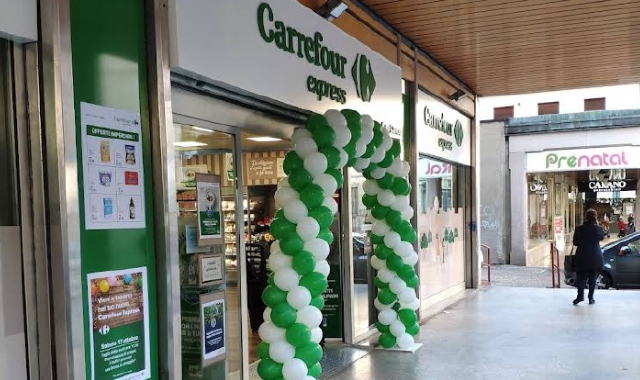 Il Carrefour di via Cavour (foto Google)