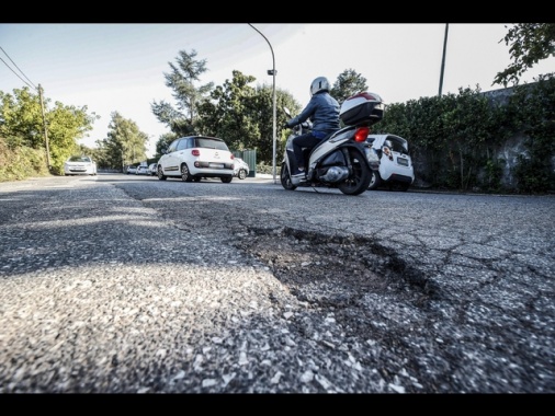 Corruzione in appalti strade a Roma, chiesto processo per 'Mister Asfalto'