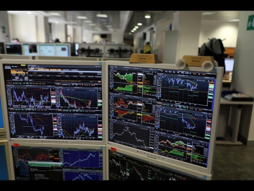 Borsa: l'Europa conclude in scivolata, bruciati 565 miliardi