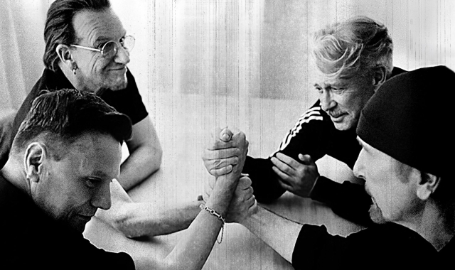 Gli U2 accanto a chi combatte per libertà