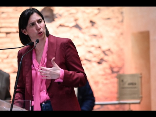 Schlein, serve ora il no all'uso delle basi militari, viola la Carta