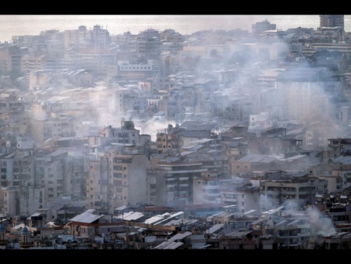 Libano, 4 morti e 10 feriti in un raid israeliano su un hotel del centro di Beirut