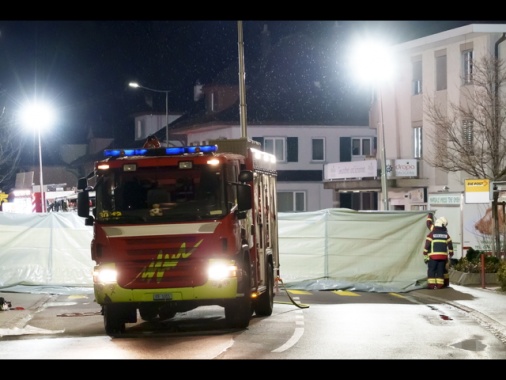 Autobus a fuoco in Svizzera, polizia Friburgo 'nessun italiano'