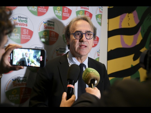 Bonelli (Avs), è assolutamente necessario che Meloni torni in Aula