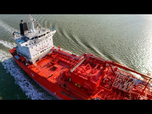 Trump, 'Pechino deve aiutare, 90% del suo petrolio viene da Hormuz'