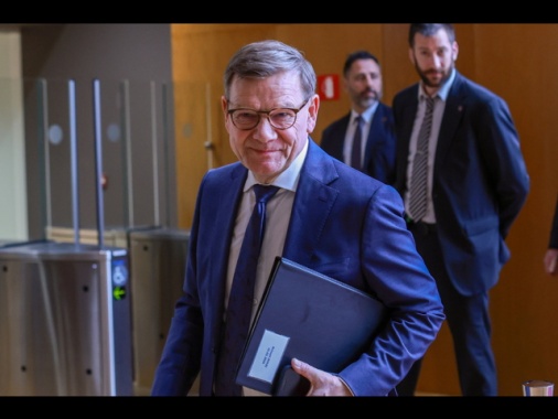 Berlino, 'la Nato non è responsabile per lo Stretto di Hormuz'