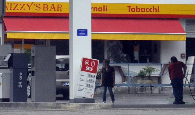 Cinquanta assalti dei ladri allo stesso bar