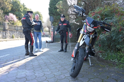 Schianto con la moto: 25enne gravissima