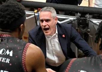 OJM verso Napoli, Kastritis con la guardia alta