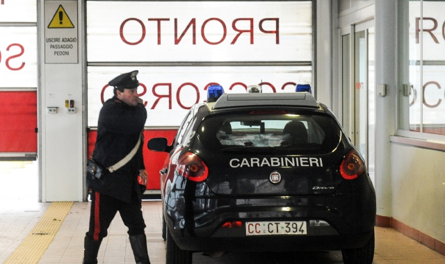 Accoltellato e investiti, serata di follia in centro