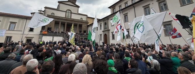 Tg Prealpina - Addio a Bossi: affetto e contestazioni