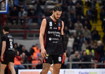 OJM non pervenuta, Napoli dilaga