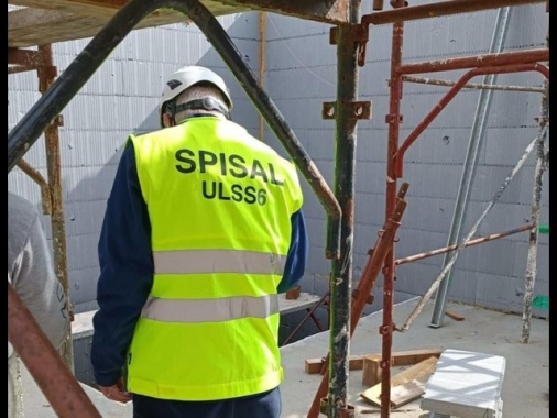 Operaio di 22 anni muore incastrato in un macchinario nel Padovano