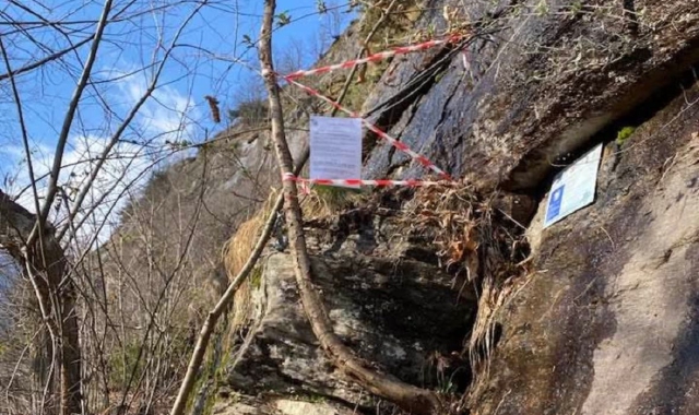 Cadono sassi sulla ferrata: chiusa la “Walserfall”