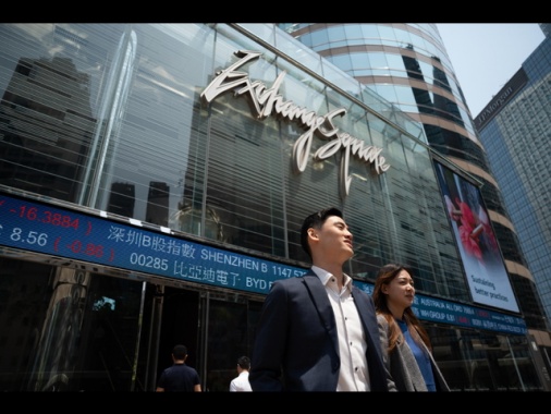 Borsa: l'Asia chiude in rialzo e guarda ad un accordo Usa-Iran