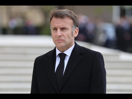 Macron, 'evitare che l'Iraq sia trascinato nell'attuale escalation'