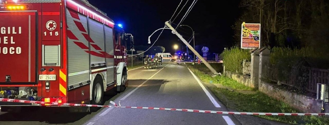 Schianto all'alba: morto 21enne