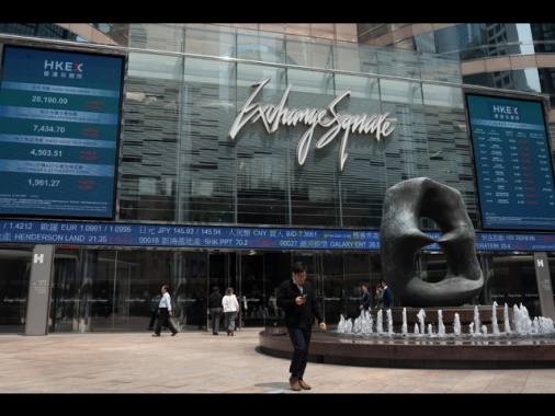 Borsa: l'Asia chiude pesante con la guerra in Medio Oriente