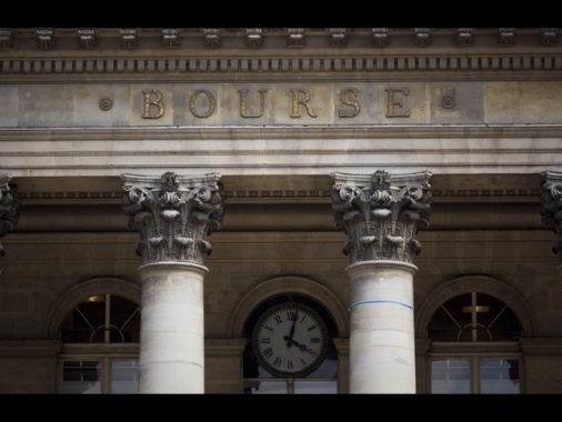 Borsa: Europa positiva in chiusura, Parigi +0,92%, Londra +1,61%