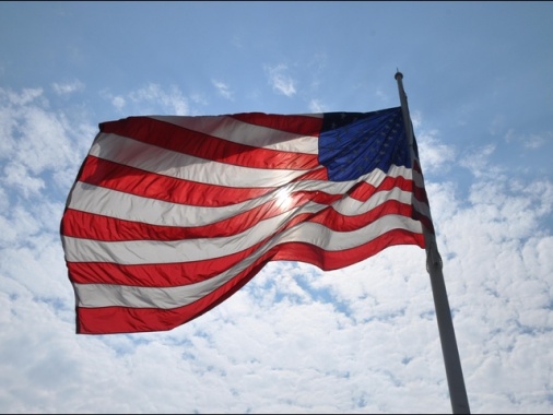 Il deficit commerciale Usa sale in febbraio del 4,9% a 57,3 miliardi