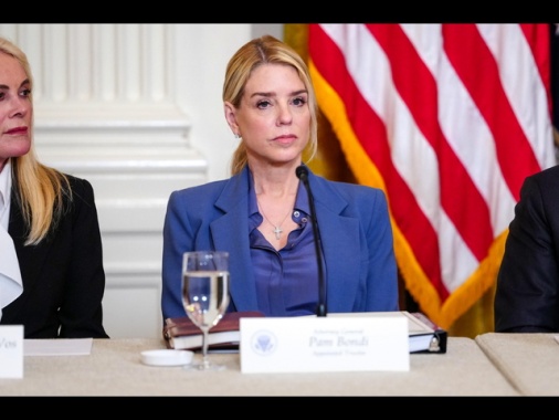 Trump silura l'Attorney general Pam Bondi