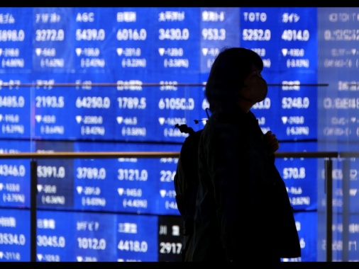 Borsa: Asia a ranghi ridotti, fiducia su Hormuz, Tokyo +1,26%