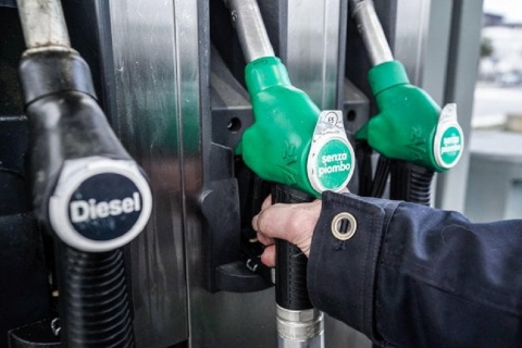 Prorogato il taglio delle accise fino al primo maggio