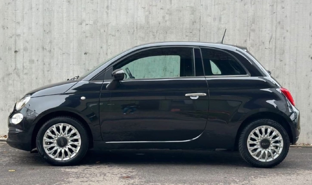 Auto rubata durante le feste, scatta il tam tam sui social