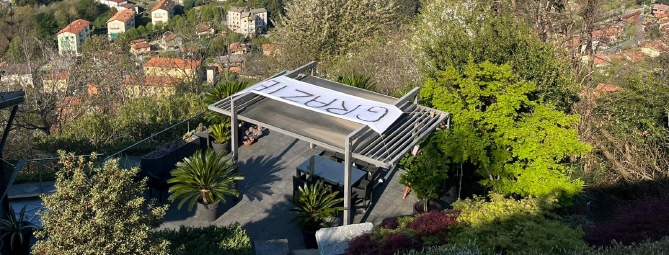 Un “Grazie” verso il cielo: il messaggio di Laveno ai soccorritori