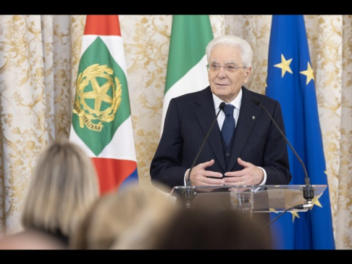 Mattarella 'sport testimone di civilta' che non si arrende a prepotenze del mondo'