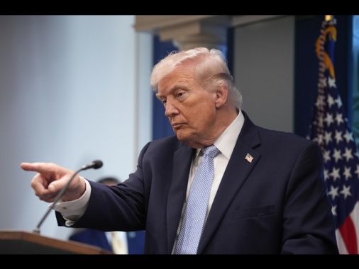 Trump avverte l'Iran, 'nuovi attacchi se non si arriva ad un accordo'