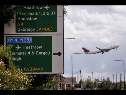 La guerra contro l'Iran fa aumentare i passeggeri in transito ad Heathrow
