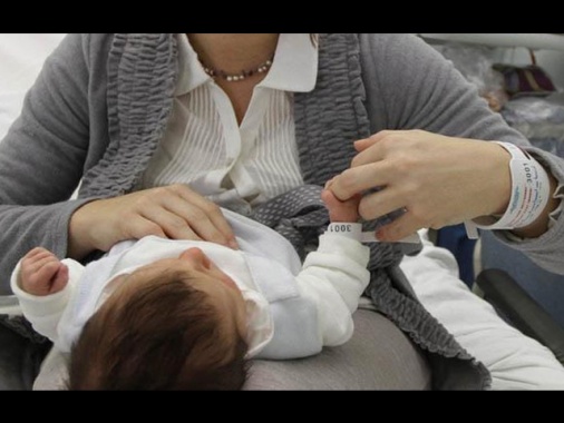 Inps, aperte le domande per il bonus nuovi nati 2026