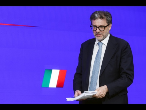Giorgetti, margini ridotti, necessario riprogrammare aumenti difesa