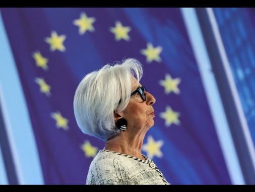 Lagarde, decisione tassi unanime ma discusso a lungo su rialzo