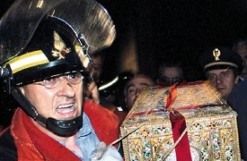 A Ghirla l'uomo che salvò la Sindone
