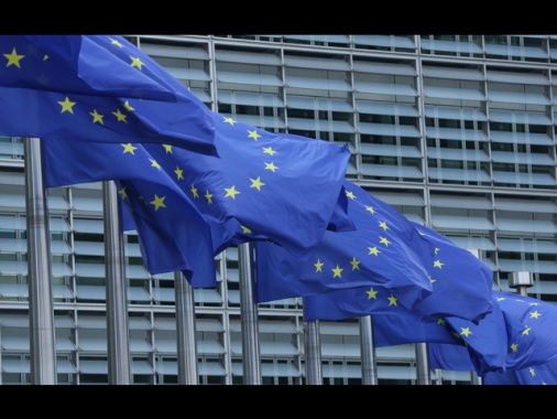 Ue, 'se gli Usa violano l'intesa sui dazi tuteleremo i nostri interessi'