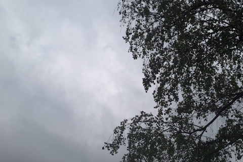 Pioggia e temperature giù: allerta gialla su laghi e Prealpi