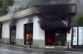 Incendio in lavanderia, ingenti danni
