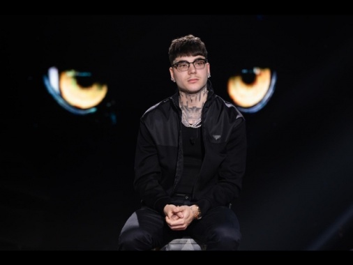 Hit Parade, il rapper Shiva tiene la vetta con 'Vangelo'
